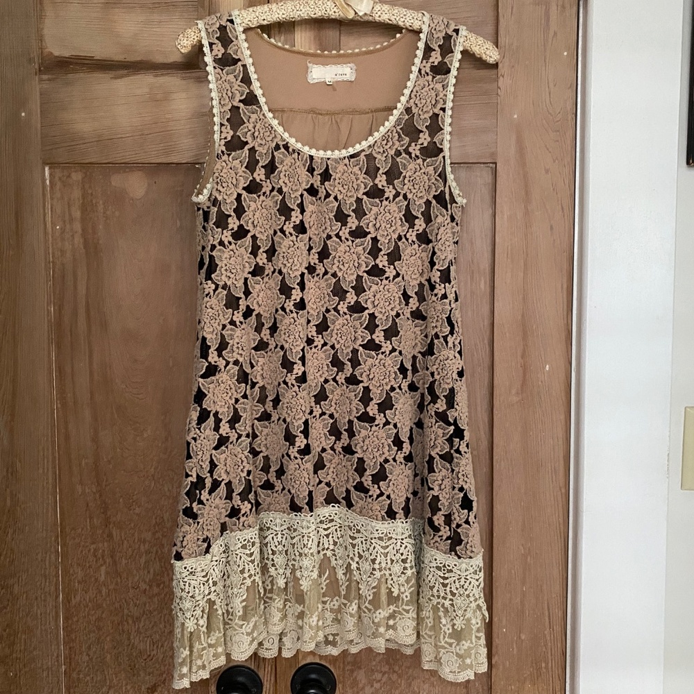 A’reve Lace Overlay Sleeveless Mini Dress M Cream
